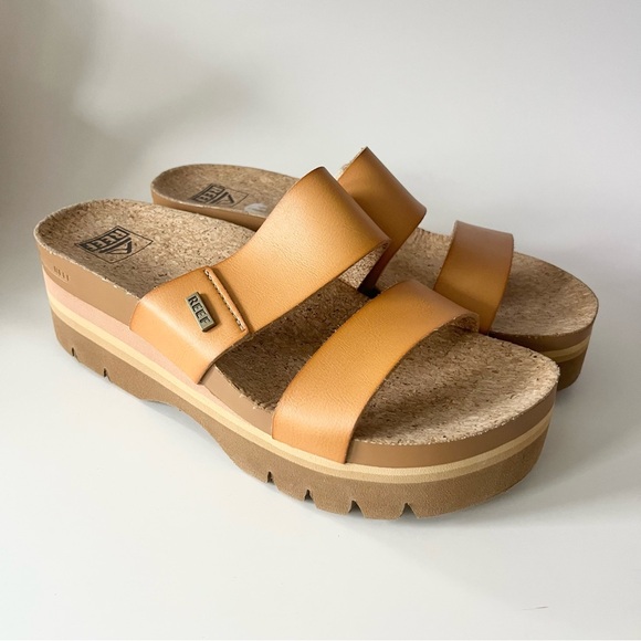 Reef Shoes - Reef Women's Cushion Vista Hi 2.5 Platform Sandals Natural Tan Shoes Size 8